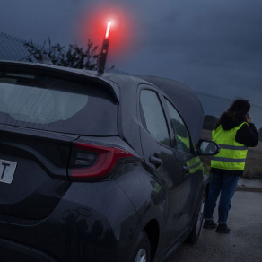 Magnetna punjiva LED svjetiljka 5u1